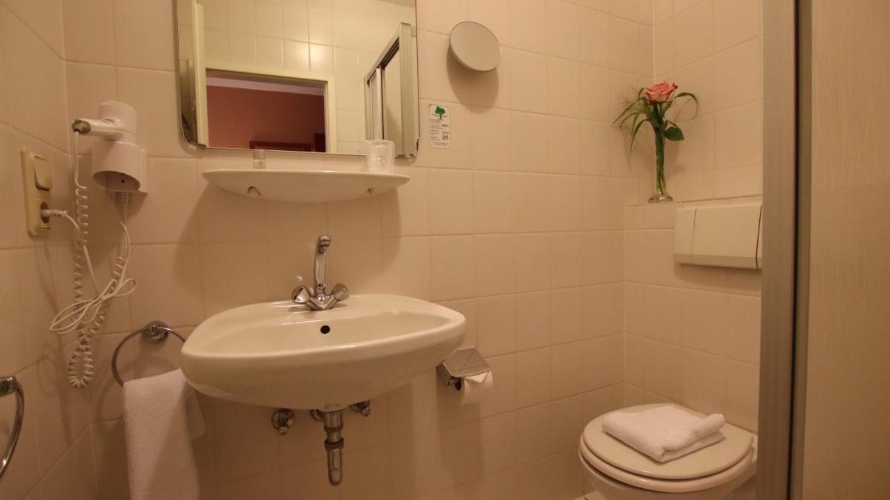 Hotel Wahlster Saarbruecken Ngoại thất bức ảnh