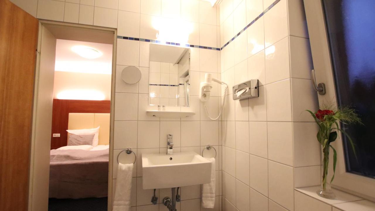 Hotel Wahlster Saarbruecken Ngoại thất bức ảnh