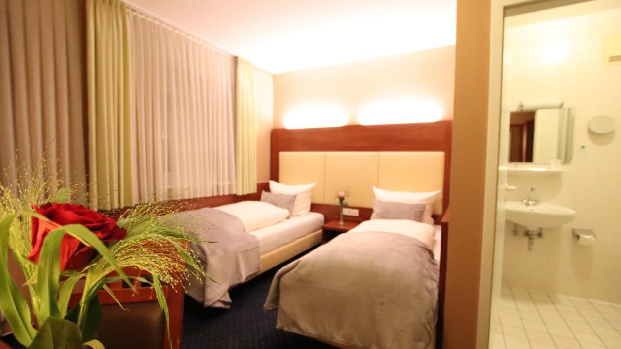 Hotel Wahlster Saarbruecken Ngoại thất bức ảnh