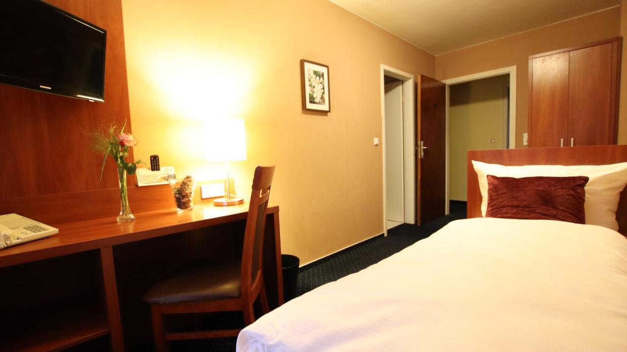 Hotel Wahlster Saarbruecken Ngoại thất bức ảnh