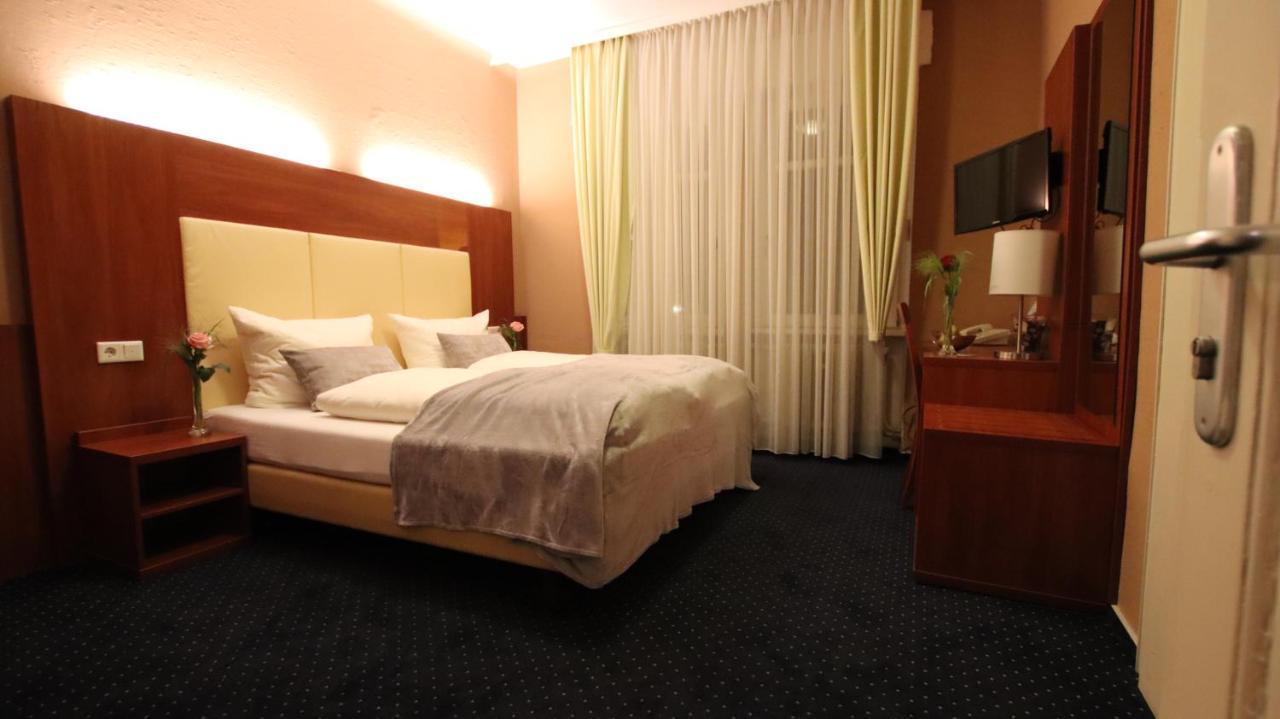 Hotel Wahlster Saarbruecken Ngoại thất bức ảnh